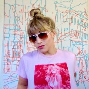 80's inspired white wire rimmed aviators